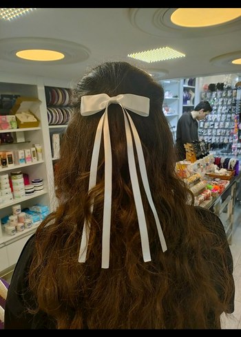 Beyaz Saten Fiyonk Saç Aksesuarı
