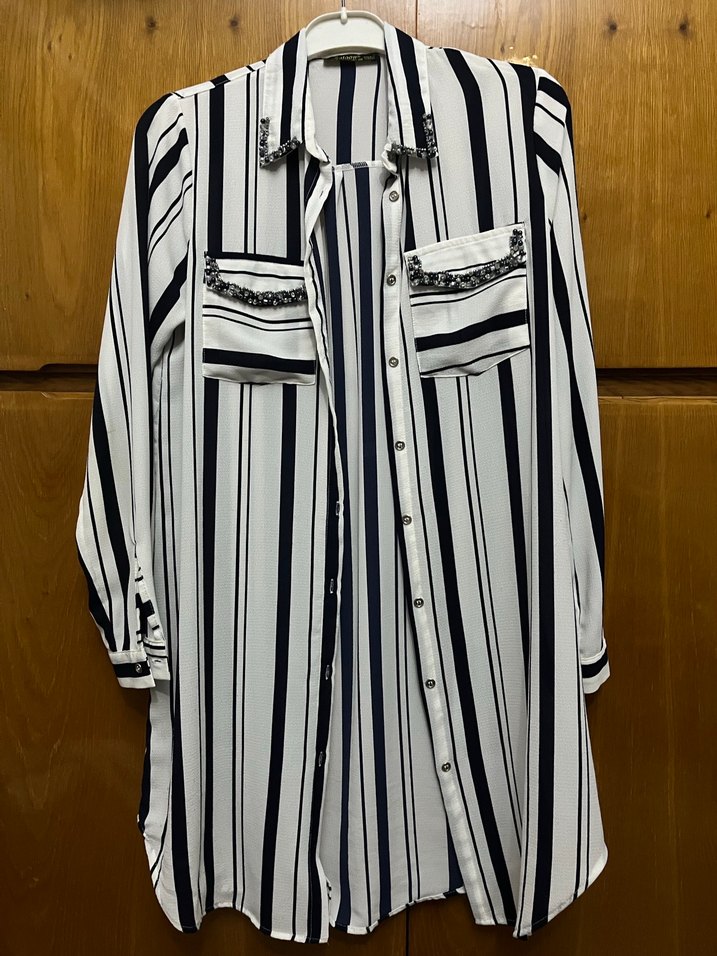 Düğmeli Uzun Kollu Çizgili Kadın Gömlek - Görsel 2