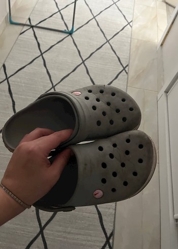 Crocs 38