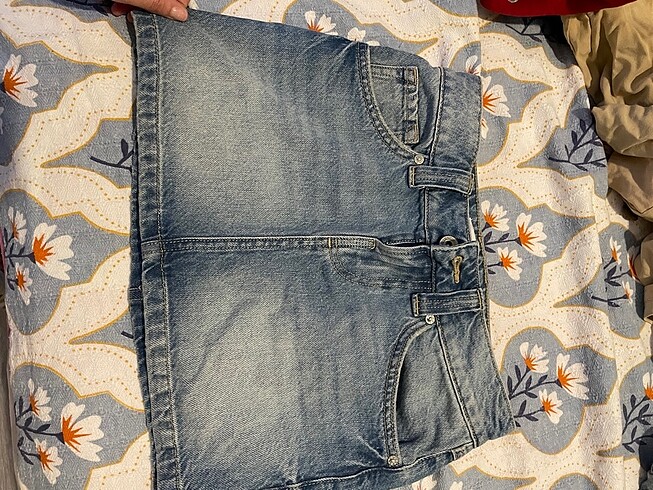 xs Beden Bershka mini etek
