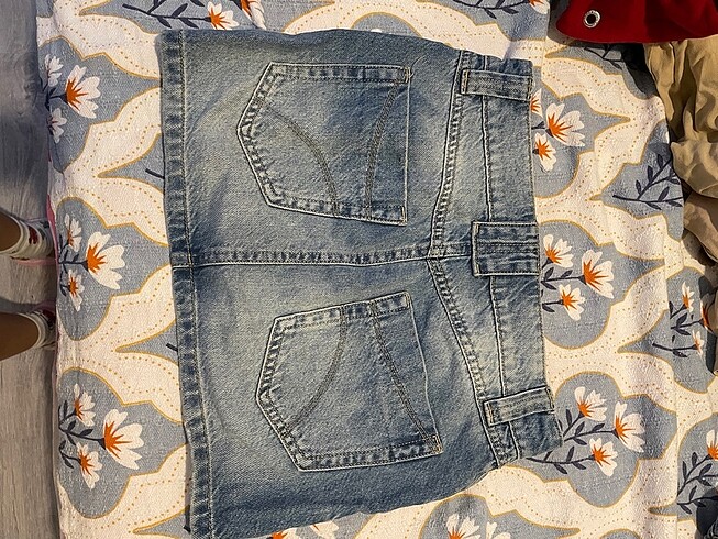 xs Beden çeşitli Renk Bershka mini etek