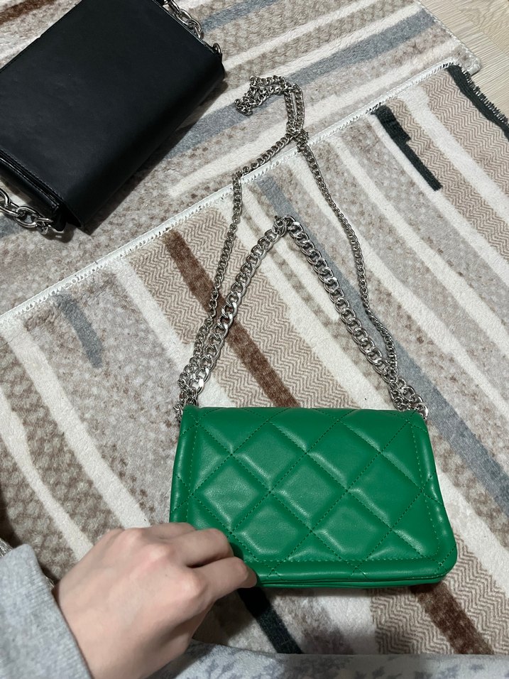 Stradivarius Zincir Detaylı Yeşil Deri Kadın Çanta - Görsel 2