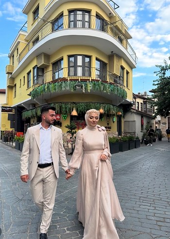 Tesettür nikah elbisesi Uzun Kollu krem Tesettür isteme Abiye