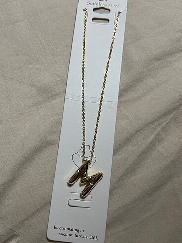 Accessorize M Harfli Kolye