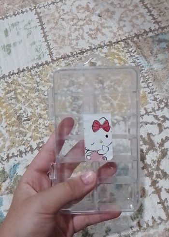 hello kity barındıran sticer Düzenleyici