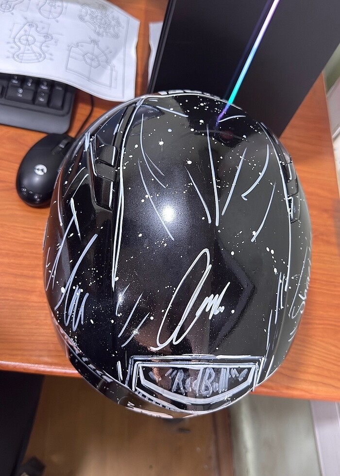 ÖZEL TASARIM (CUSTOM BOYAMA) CRN 816 MOTORSİKLET KASKI - 2023 ÜR - Görsel 2