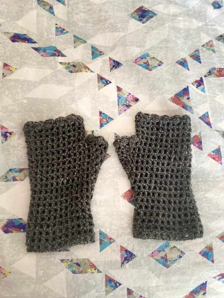 Yeşil, Gri Örgü Parmaksız Kadın Eldiveni - Görsel 4