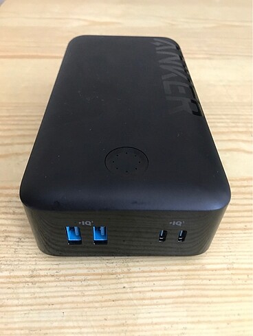Anker 40.000 az kullanılmış powerbank