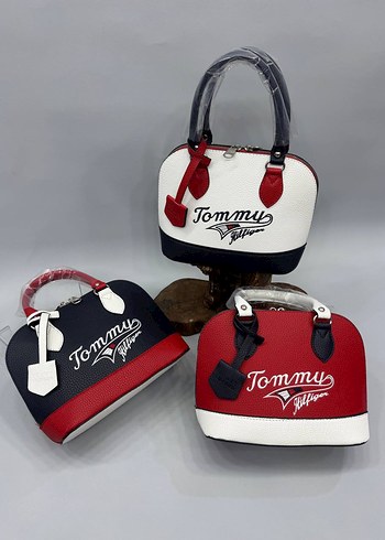  Beden Tommy Hilfiger Beyaz Desenli Deri Kadın Çanta