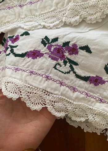 Nakışlı dantelli Yastık Kılıfı - Görsel 2