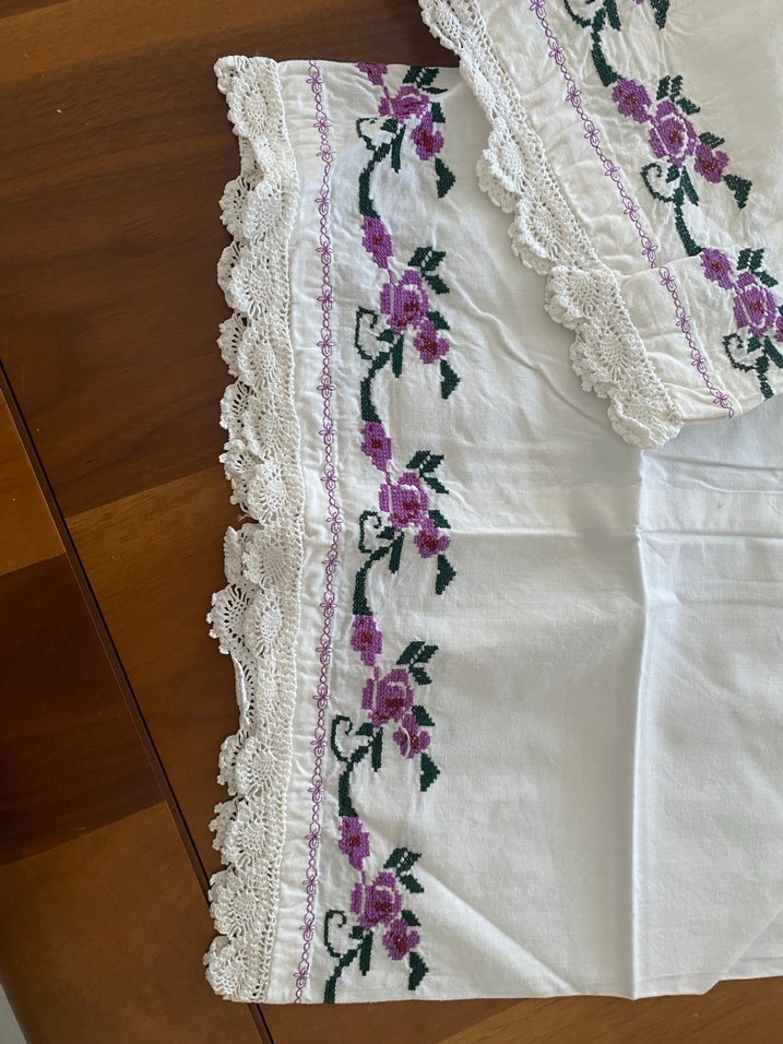 Nakışlı dantelli Yastık Kılıfı - Görsel 4