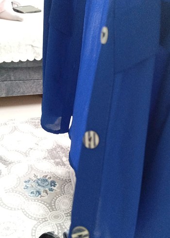 Mavi Düğmeli Kadın Gömlek - Görsel 2