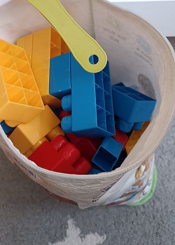 Diğer Renkli Lego Blokları Seti