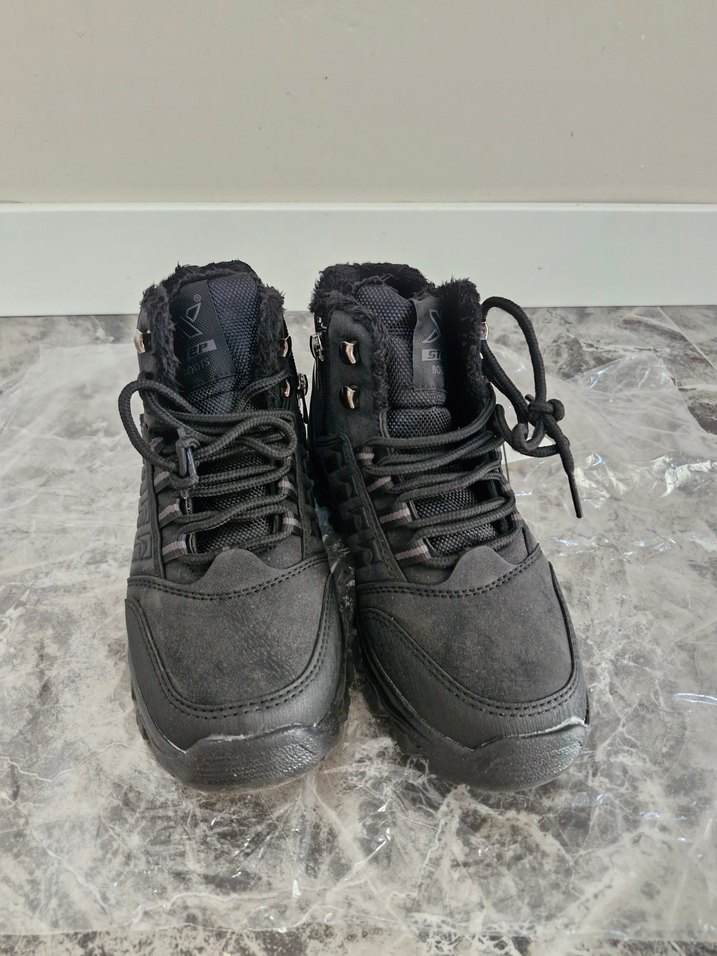 Siyah Kürklü Erkek Bot - Görsel 2