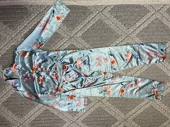 Saten uzun pijama takımı