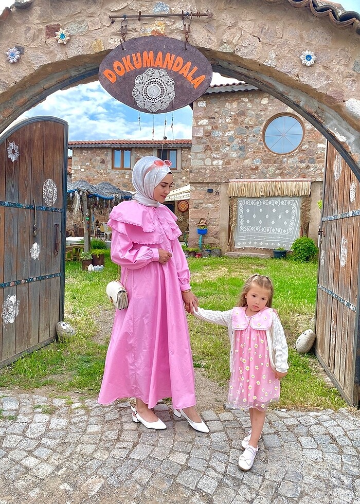 Yakası kat kat Elbise - Görsel 2