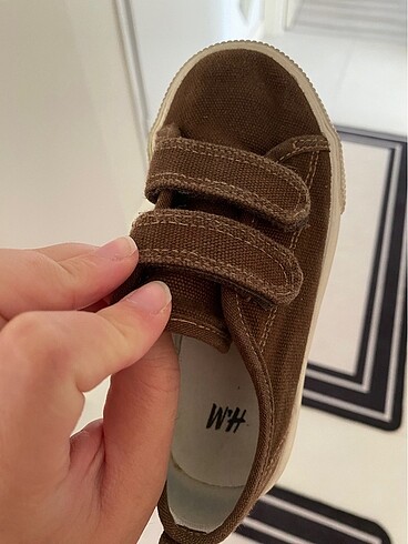 26 Beden kahverengi Renk H&m kanvas spor ayakkabı converse