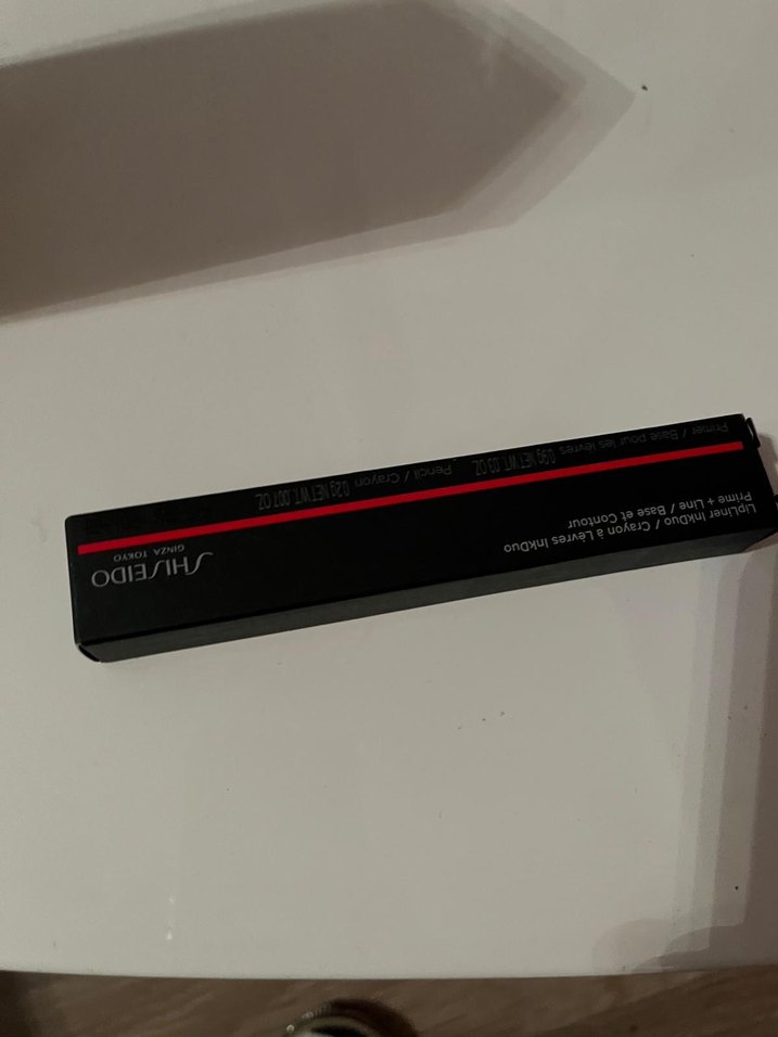 Bej Tonlu Koyu Renkli Ruj - Görsel 5