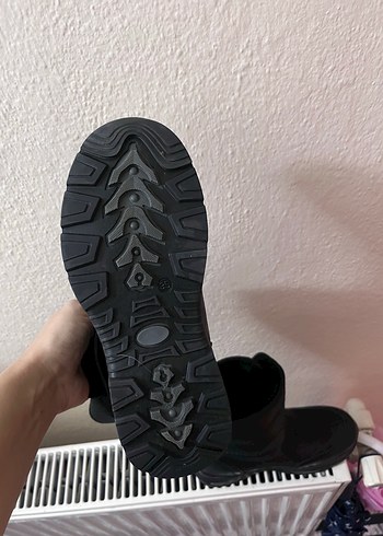 Siyah Günlük Cırt Cırtlı Bot - Görsel 3