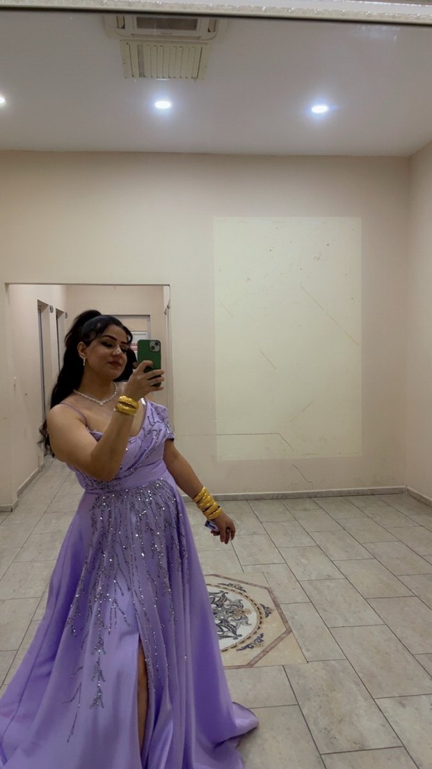 Mor Nakışlı Uzun Abiye Elbise - Görsel 3