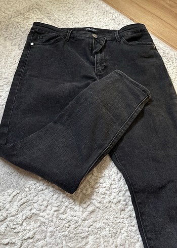 Dantelli Siyah Kadın Kot Pantolon - Görsel 3