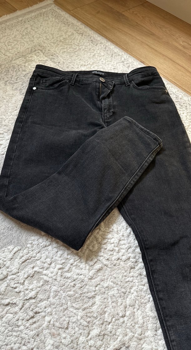 Dantelli Siyah Kadın Kot Pantolon - Görsel 3