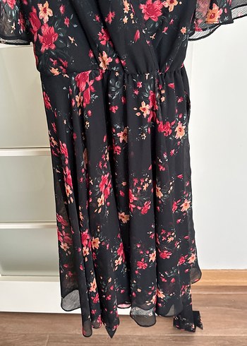 Siyah Çiçekli Uzun elbise - Görsel 3