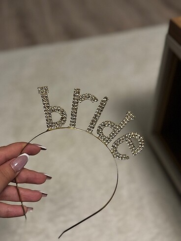 Bride tac ve taşlı gözlük