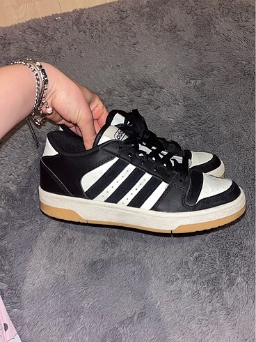 36 Beden siyah Renk Adidas Spor Ayakkabı