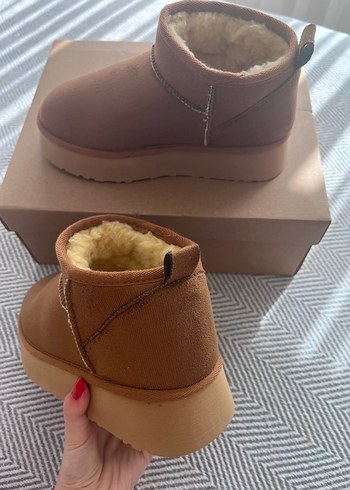 Ugg ugg taba