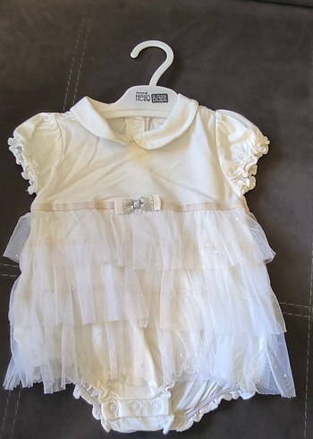 Kız Bebek Beyaz Fırfırlı Kısa Kollu Elbise