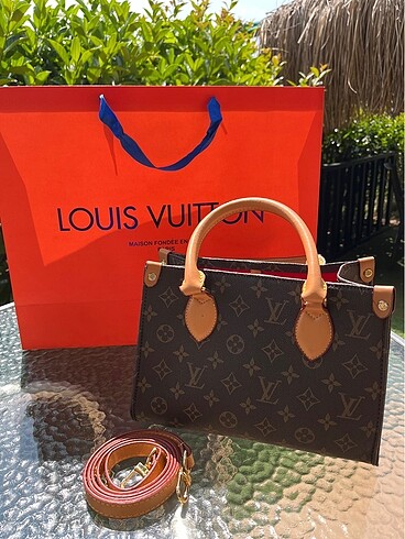LV model çanta ???? uyum desen var şıklık desen var giy çık mode