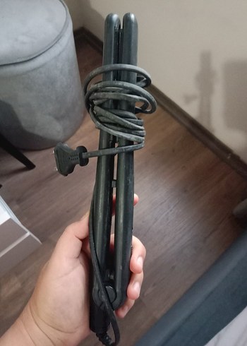 Siyah Saç Düzleştirici - Görsel 3