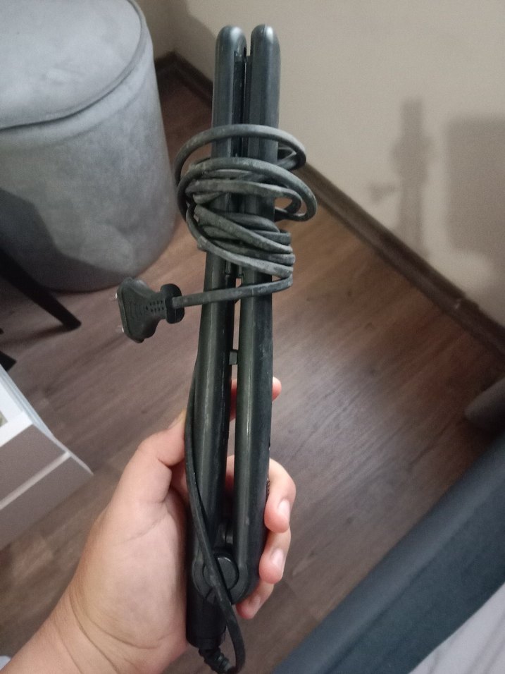 Siyah Saç Düzleştirici - Görsel 3