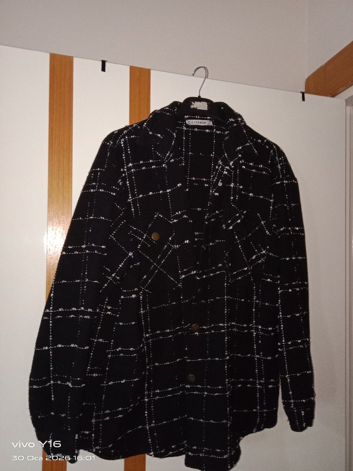 Düğmeli Siyah Kareli Midi Kadın Ceket - Görsel 2