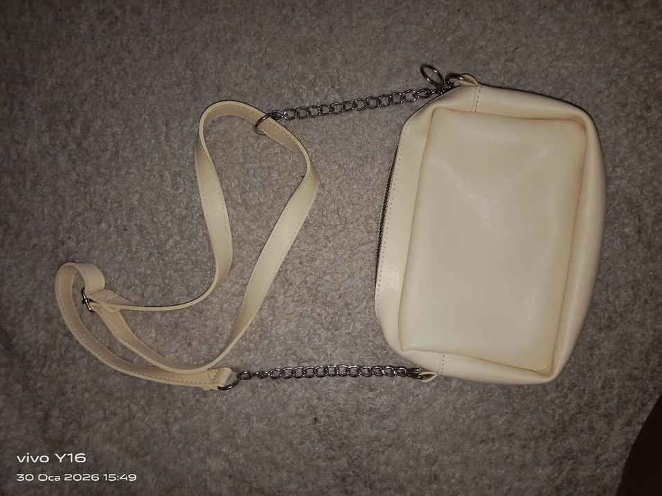 Zincir Detaylı Beyaz Deri Kadın Çanta - Görsel 2