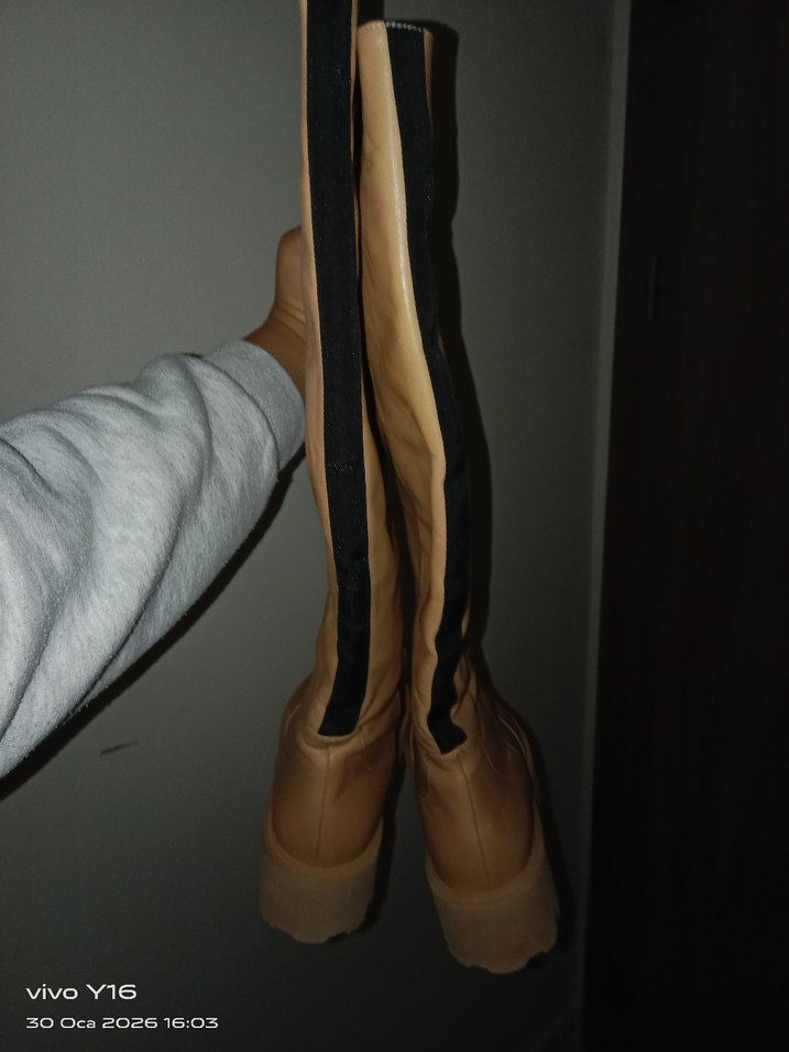 Bej Deri Kadın Diz Boyu Çizme - Görsel 2