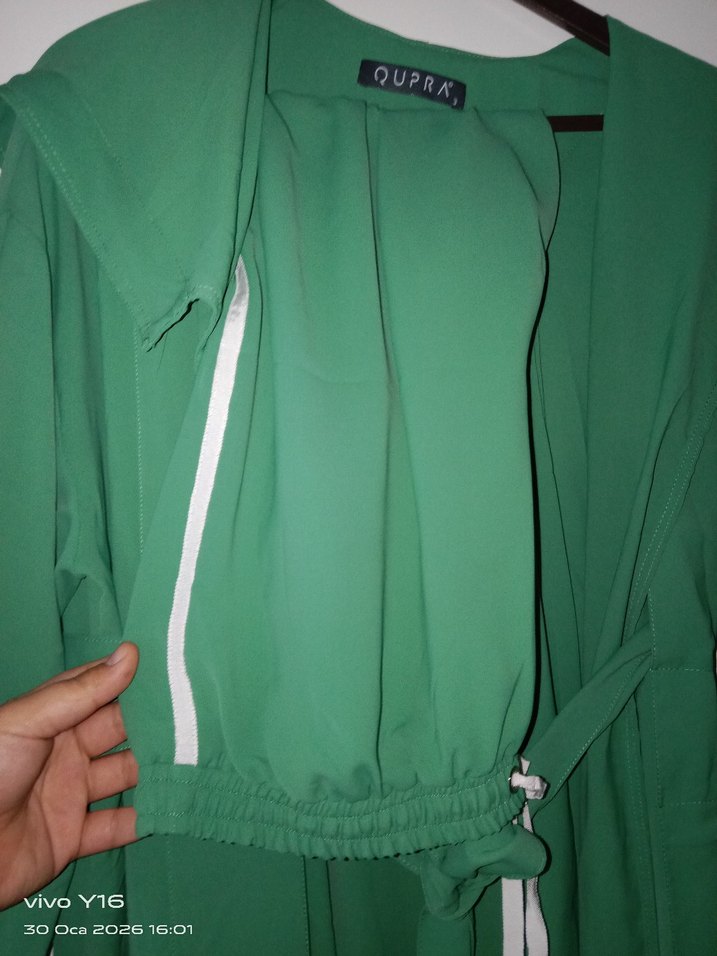 Uzun Yeşil Drapeli takım - Görsel 3