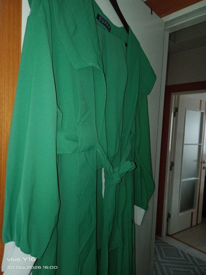 Uzun Yeşil Drapeli takım - Görsel 2