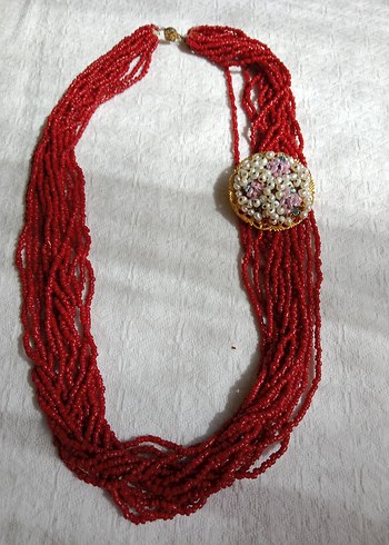 American Vintage Kum Mercan Kolye