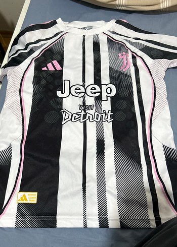 Adidas ürünü