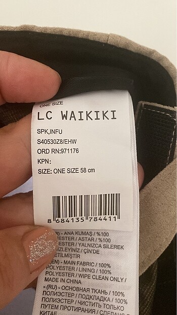 LC Waikiki Sıfır şapka