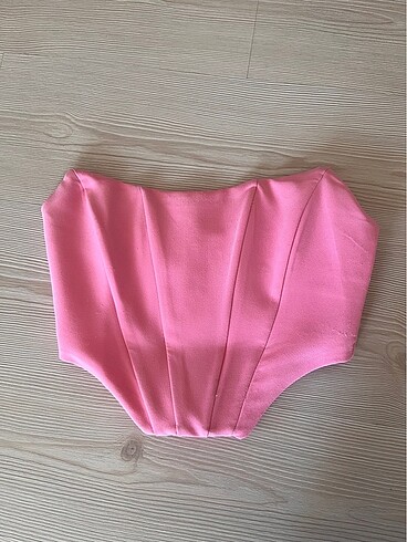 Trendyol & Milla Pembe crop korse detaylı büstiyer