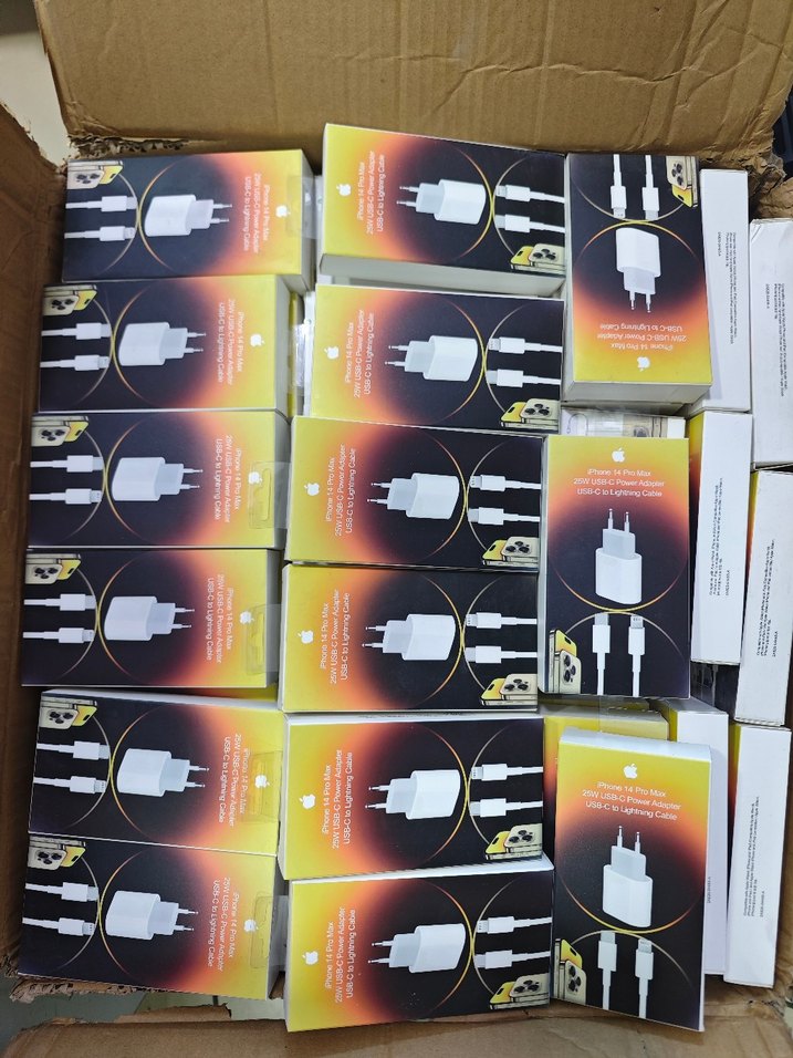 iPhone 14 Pro Max 25W USB-C Şarj Adaptörü Sarı - Görsel 2