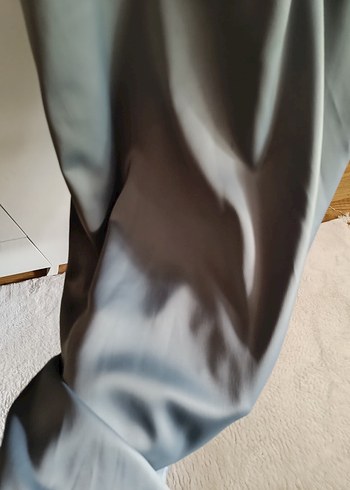 m Beden Gri Bohem Uzun Kollu Kadın Elbise şal ile birlikte satılmaktadır