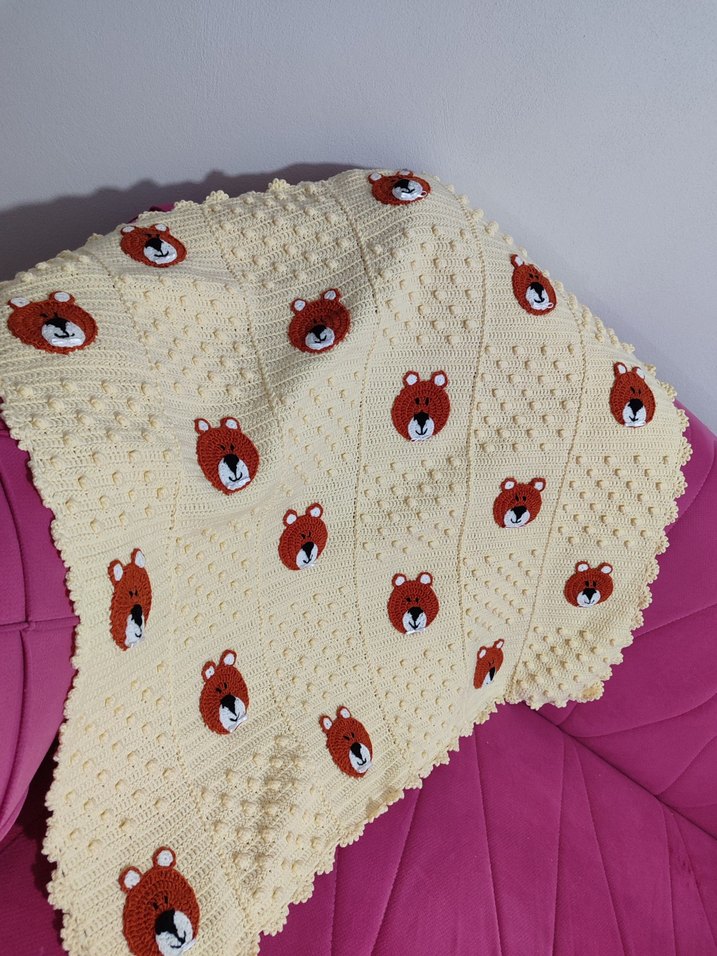 İşlemeli Örme Kahverengi bebek Battaniyesi - Görsel 2