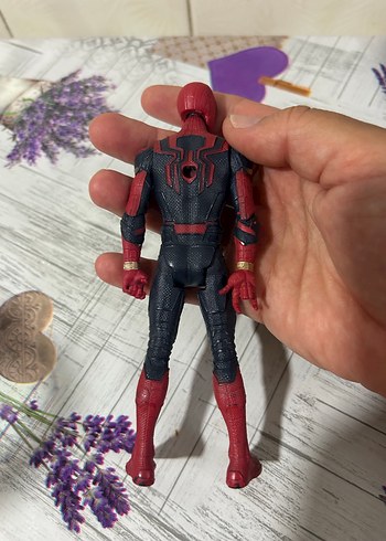  Beden Spiderman figür