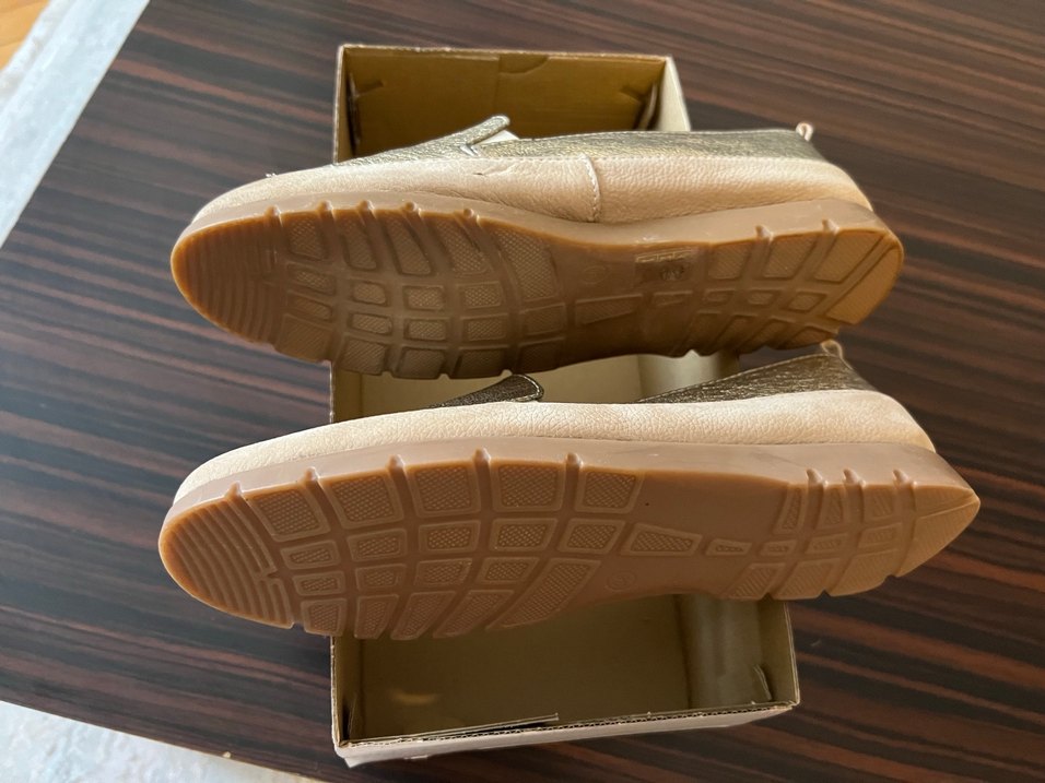 Altın Rengi Deri Dolgu Topuklu Kadın Babet - Görsel 4