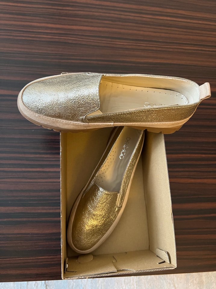 Altın Rengi Deri Dolgu Topuklu Kadın Babet - Görsel 2