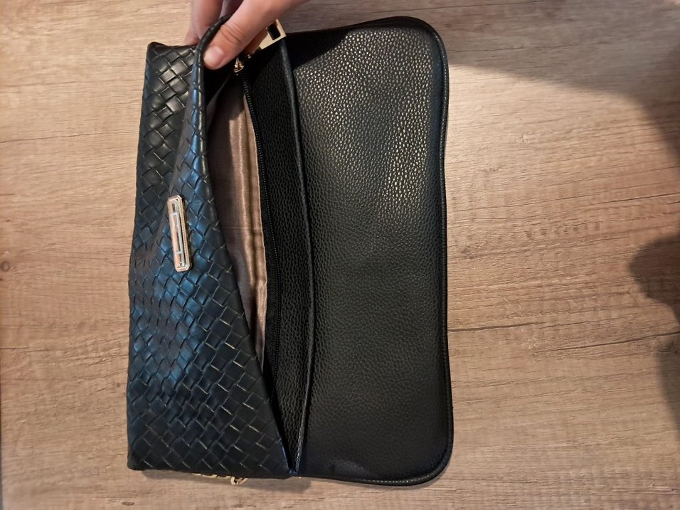 Zincir Detaylı Siyah Deri Kadın Çanta - Görsel 2